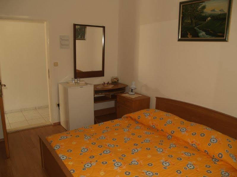 Rooms Kvestic Dubrovnik Exterior photo